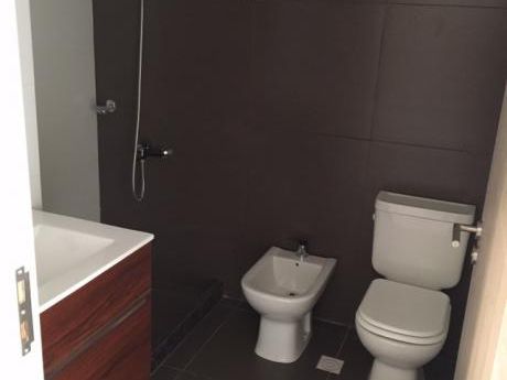 Monoambiente En Pocitos A Estrenar, Gc.$1000!! 200m Rambla!!