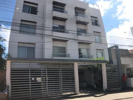 Alquilo Departamento En Condominio “lujamar”, Entre 2do Y 3er Anillo Entre Av. La Barranca Y San Aurelio Depto De 90m2 Construidos, Dos Dormitorios, Con Baño Compartido, Living/comedor Amplios, Cocina Con Comedor De Diario Estilo Americano, Baño De Visita