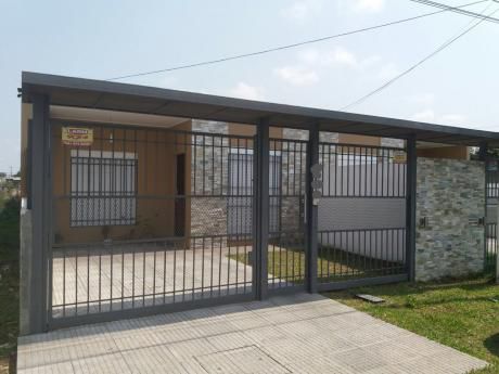 Se Vende Moderna Construcción Con Renta En Salto