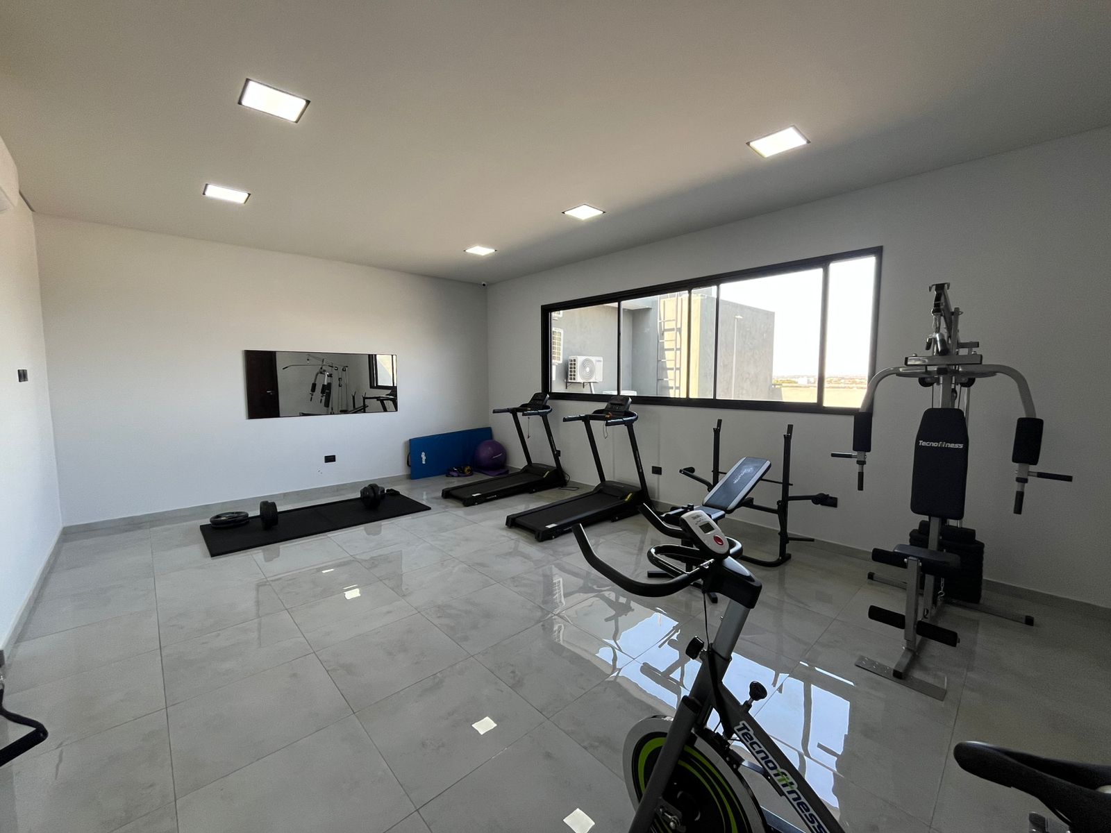 Alquilo moderno departamento zona UNA San Lorenzo — foto 3