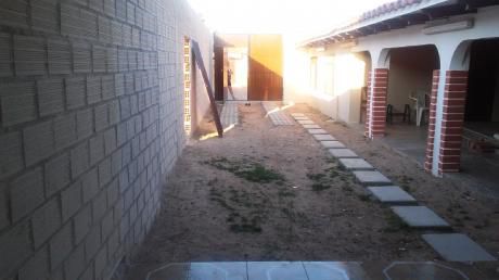 Hermosa Casa En Venta En La Pampa De La Isla Con Toda La Documentación Al Día.