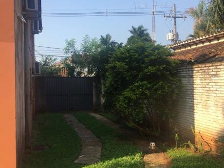 Alquilo Casa En Pleno Carmelitas!