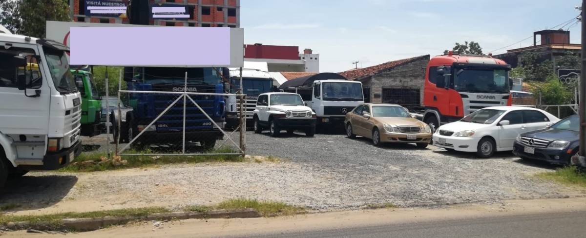 AMPLIO TERRENO COMERCIAL SOBRE AVDA MADAME LYNCH — foto 3