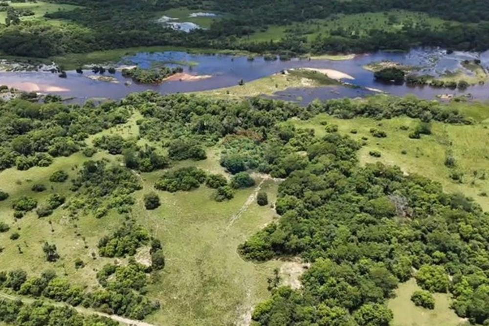 Estancia Única en Yabebyry, Inversión Ideal — foto 2