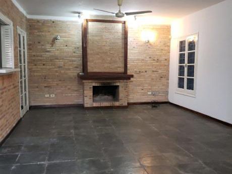 Alquilo Duplex En Ycua Sati