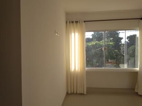 Amplia Y Hermosa Casa En Alquiler 800$us Zona Norte 4to Anillo