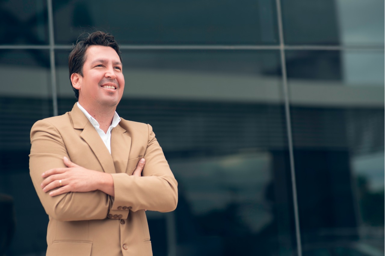 Roger Sanguino - Broker Owner - Century 21 Premium