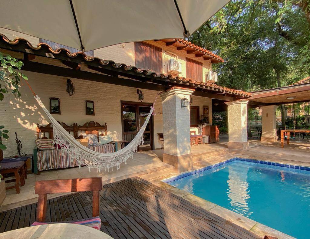 Casa en Venta 7 dormitorios - San Bernardino, Cordillera — foto 3