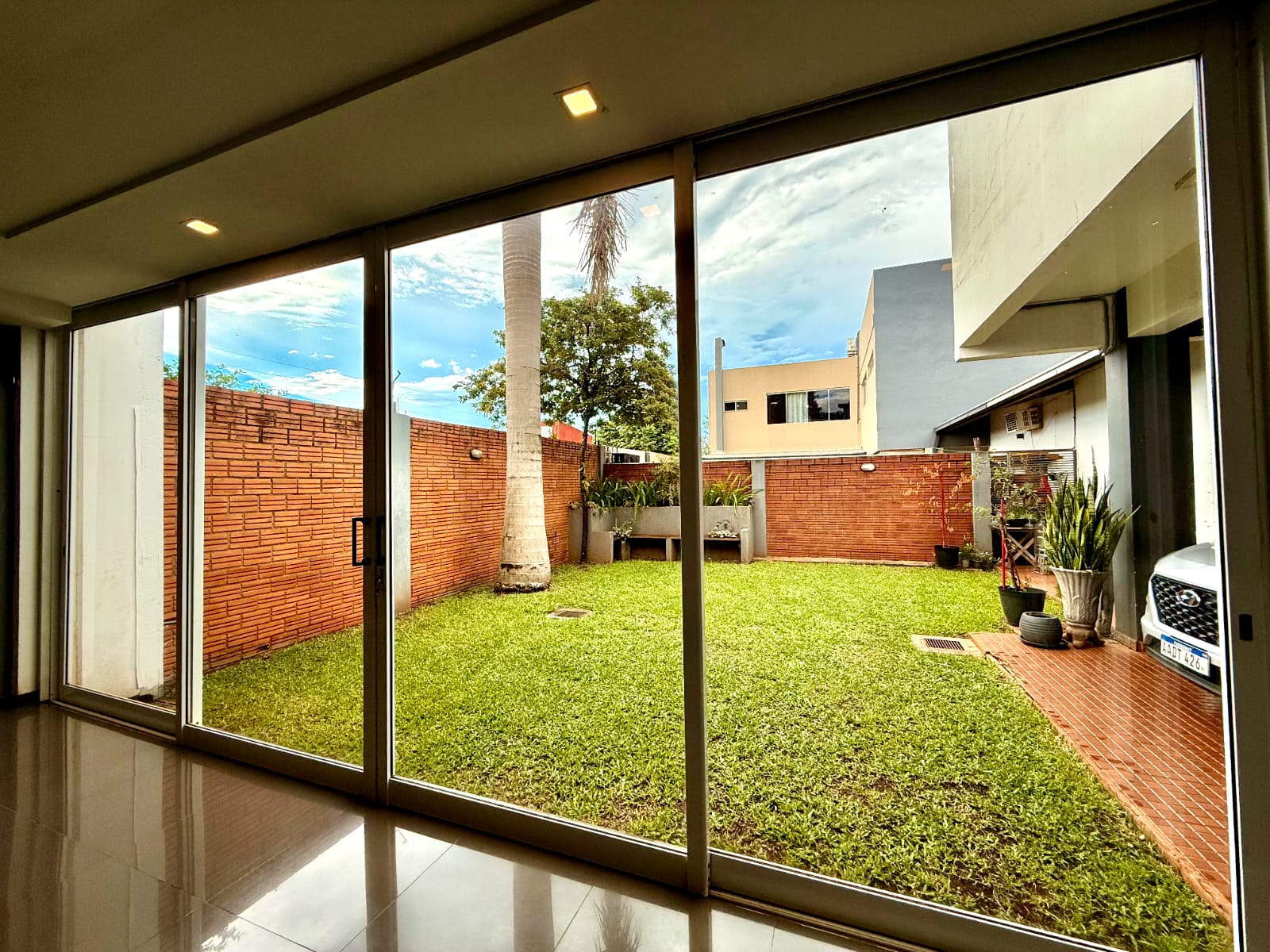 En Alquiler Residencia Tipo Duplex En El Barrio Quiteria De Encarnacion — foto 3