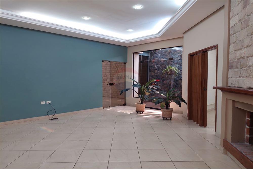RESIDENCIA EN BARRIO VIRGEN DEL HUERTO — foto 2