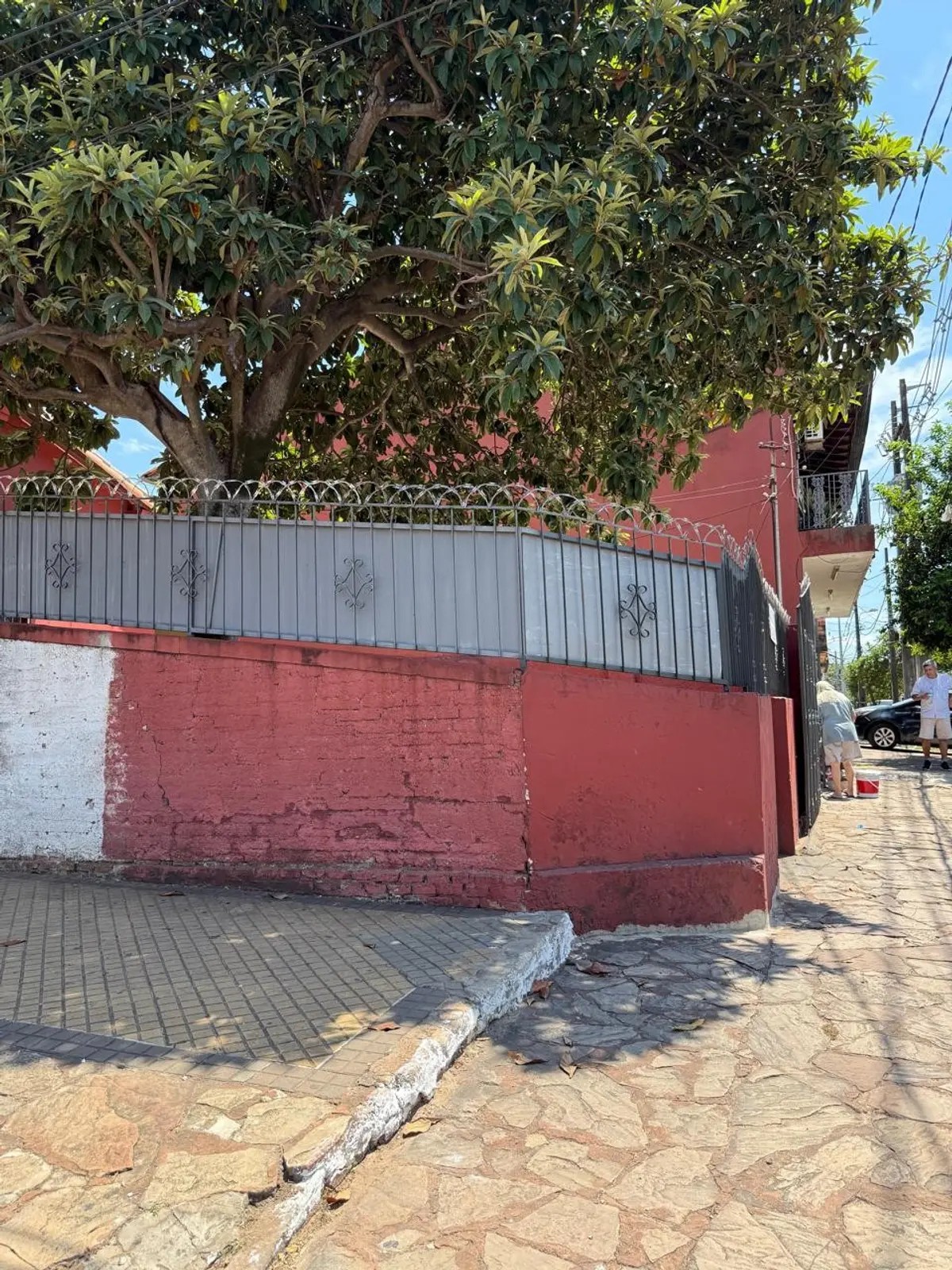 Alquilo casa con ubicación privilegiada en Tarumá esquina Osvaldo Kallsen — foto 2