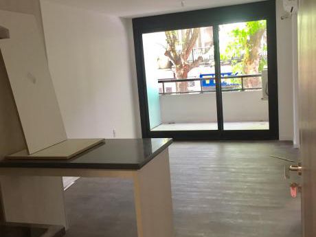 Venta De Apartamento De 1 Dormitorio A Estrenar, Centro Sur!