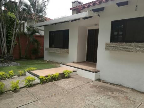 Casa En Venta En Urbarí