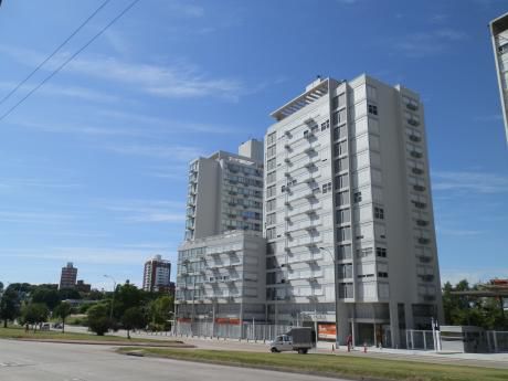 Alquiler E Tower Avenue 301 - Campiglia