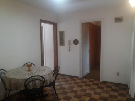 Apartamento De Dos Dormitorios En Venta En Buceo