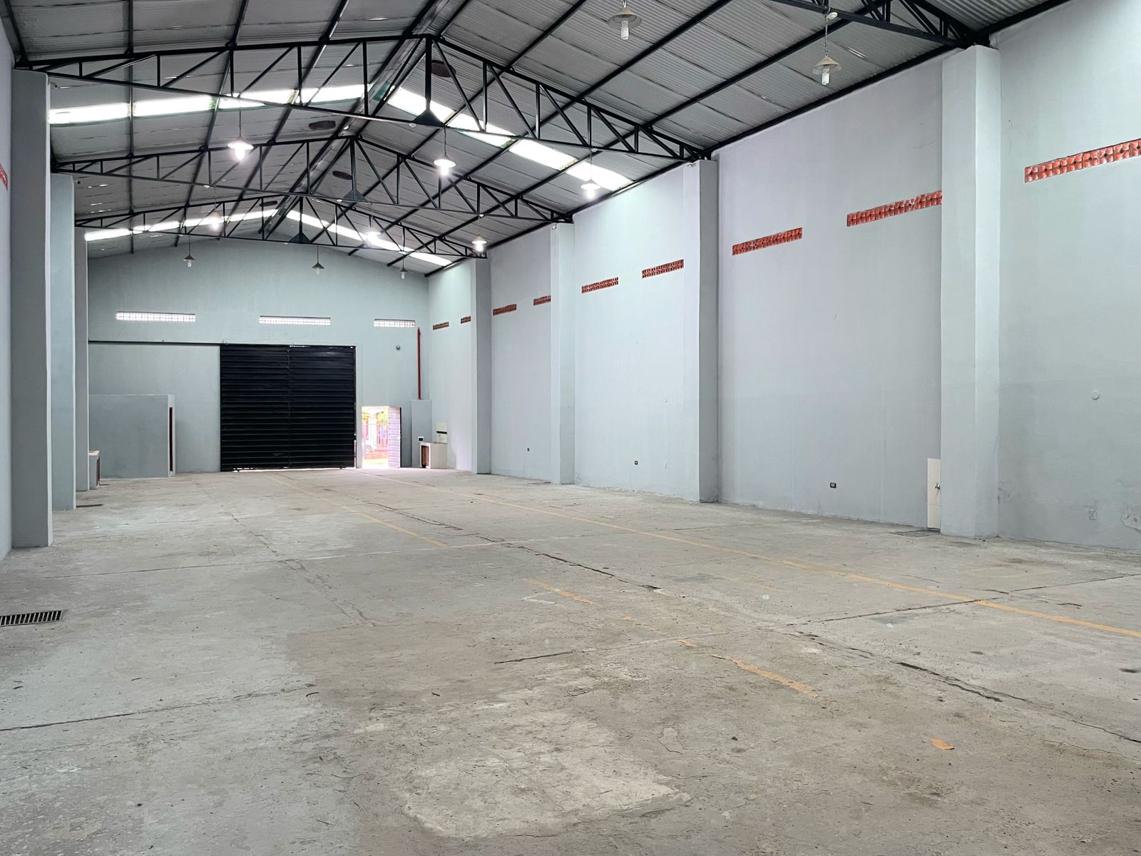 ALQUILO DEPOSITO EN MARIANO ROQUE ALONSO — foto 3