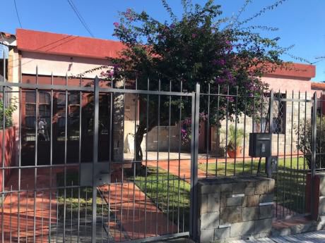 Erevan A Menos De 2 Cuadras De Avenida Italia. Malvin Norte