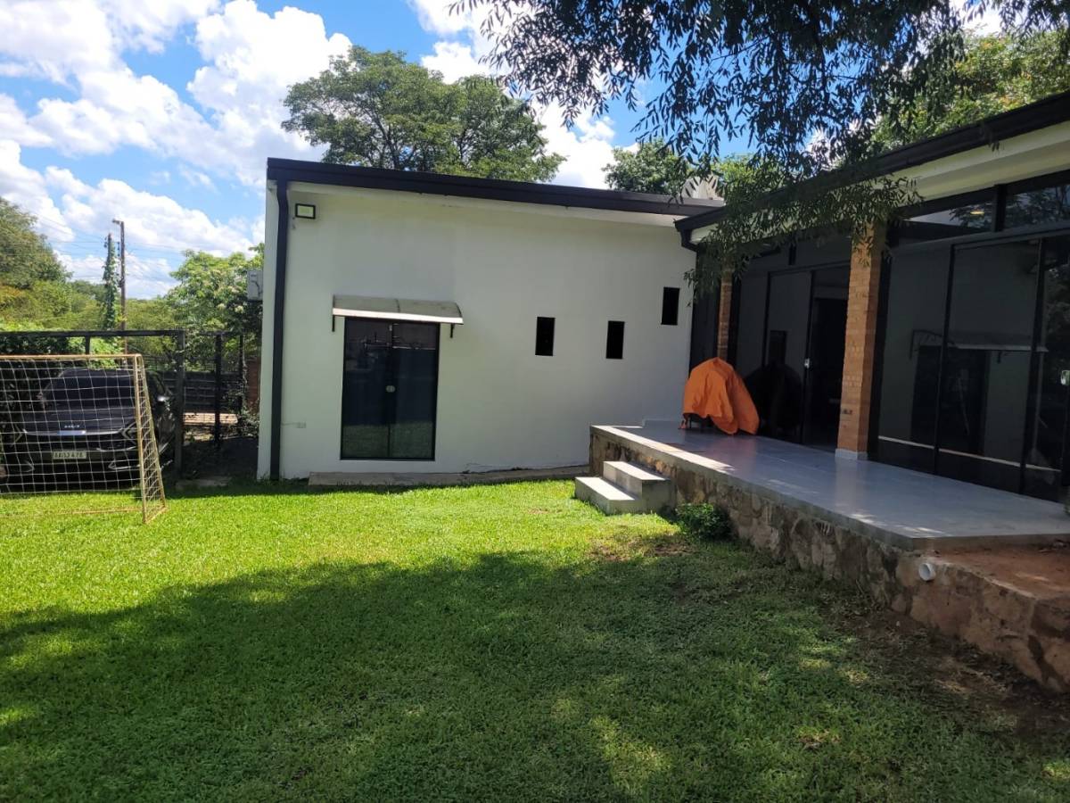 ALQUILO CASA EN SAN BERNARDINO, CORDILLERA — foto 2