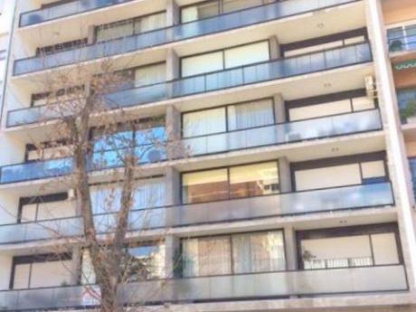 Estupendo Semipiso A Mts, De Br. EspaÑa Y De Sarmiento
