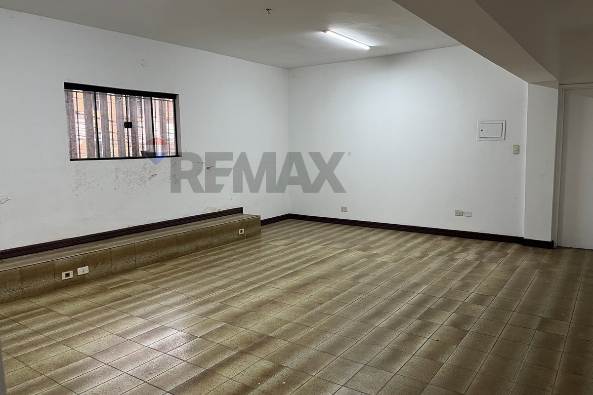 AMPLIA OFICINA EN ALQUILER | CENTRO DE ASUNCIÓN — foto 3