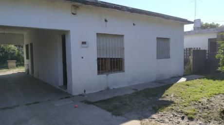 Casa Americana A Media Cuadra De Giannattasio Al Sur