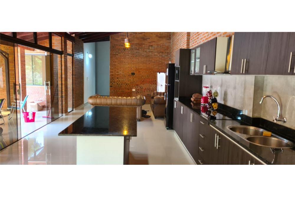 En Venta hermosa casa en San Bernardino — foto 2
