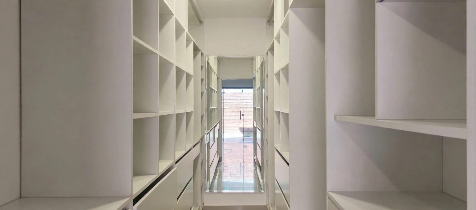EN VENTA CASA EN SAN LORENZO - ESPIRITU SANTO - foto 3