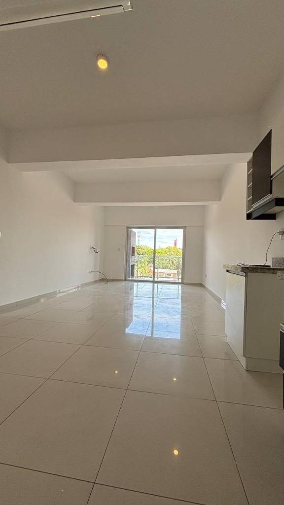 ALQUILO DEPARTAMENTO DE 2 DORMITORIOS – EDIFICIO BLK PITIANTUTA — foto 3