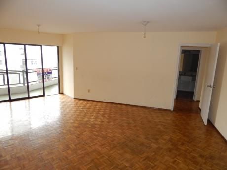 Apartamento Tres Dormitorios Parque Rodó
