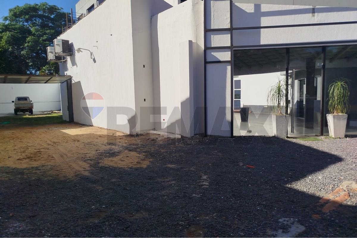 ALQUILO AMPLIA OFICINA EN PLENO EJE CORPORATIVO!!! — foto 3