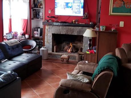 Vendo Excelente Casa 5 Dormitorios
