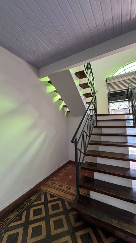 Joya arquitectónica de 1920 en alquiler | Local Comercial . ID 45430 — foto 3