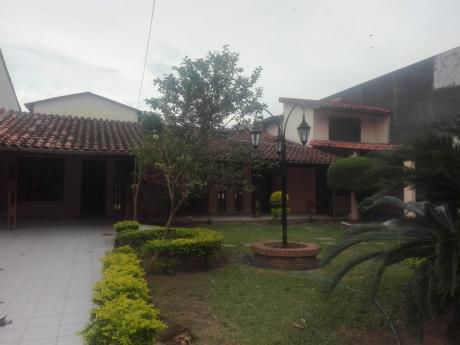 Hermosa Casa Ideal Para Empresa/vivienda A Pocos Mtrs Del 2do Anillo Y Trinidad