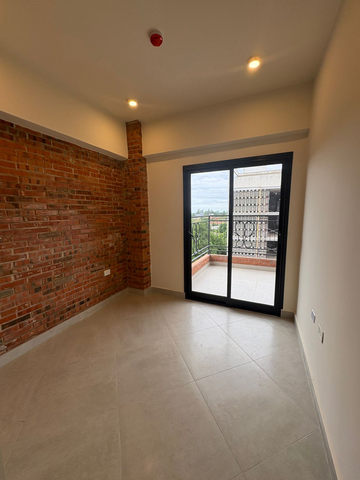 Alquilo departamento de 2 habitaciones en Fernando de la Mora Zona Ingavi — foto 3