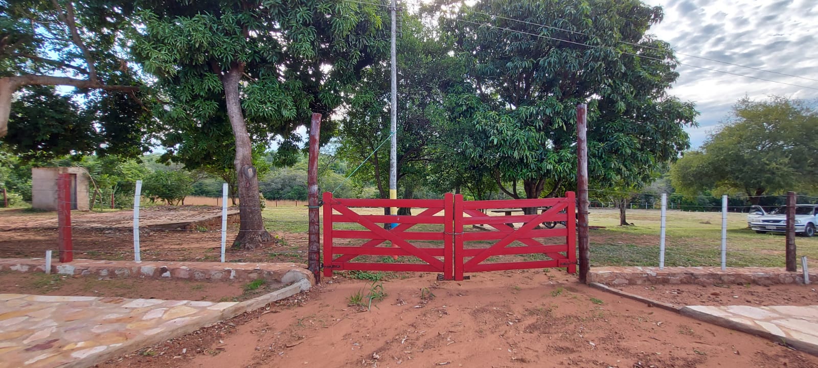 TERRENO EN ALTURA CON ARROYO - CENTRO NUEVA COLOMBIA — foto 2