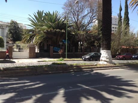 En Venta Lote Sobre Av. Libertador Bolívar Zona Cala Cala