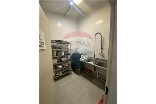 LOCAL COMERCIAL - ALQUILER VILLA MORRA — foto 3