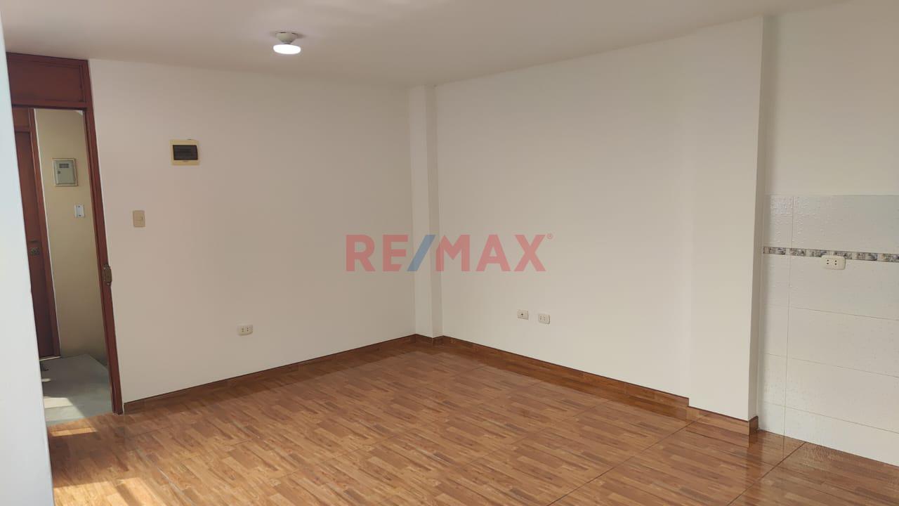 Minidepartamento en venta en Ate