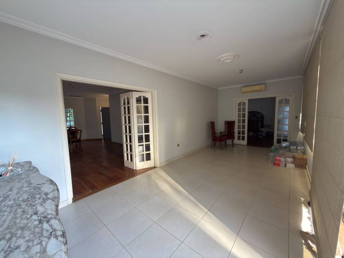 HERMOSA CASA EN BARRIO MANORA - EN VENTA — foto 2