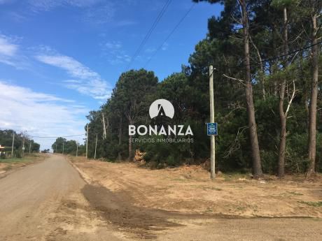 Terreno En Venta, Piriápolis, Punta Colorada, 5 Cuadras De La Playa
