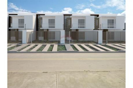 Casa A Estrenar Zona Santos Dumont 5to Anillo