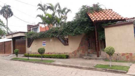 Hermosa Casa