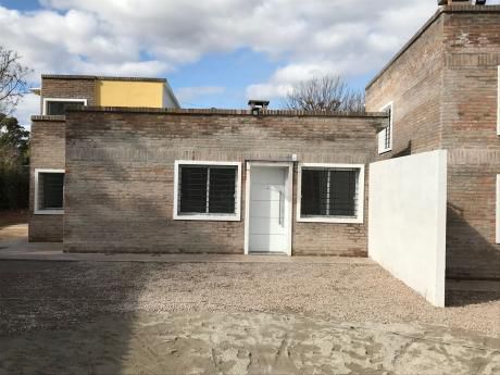 Casa A Estrenar, Seguridad, Confort Y Excelente Punto En Ciudad De La Costa