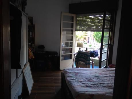 Casa 3 Dormitorios, Con Potencial!