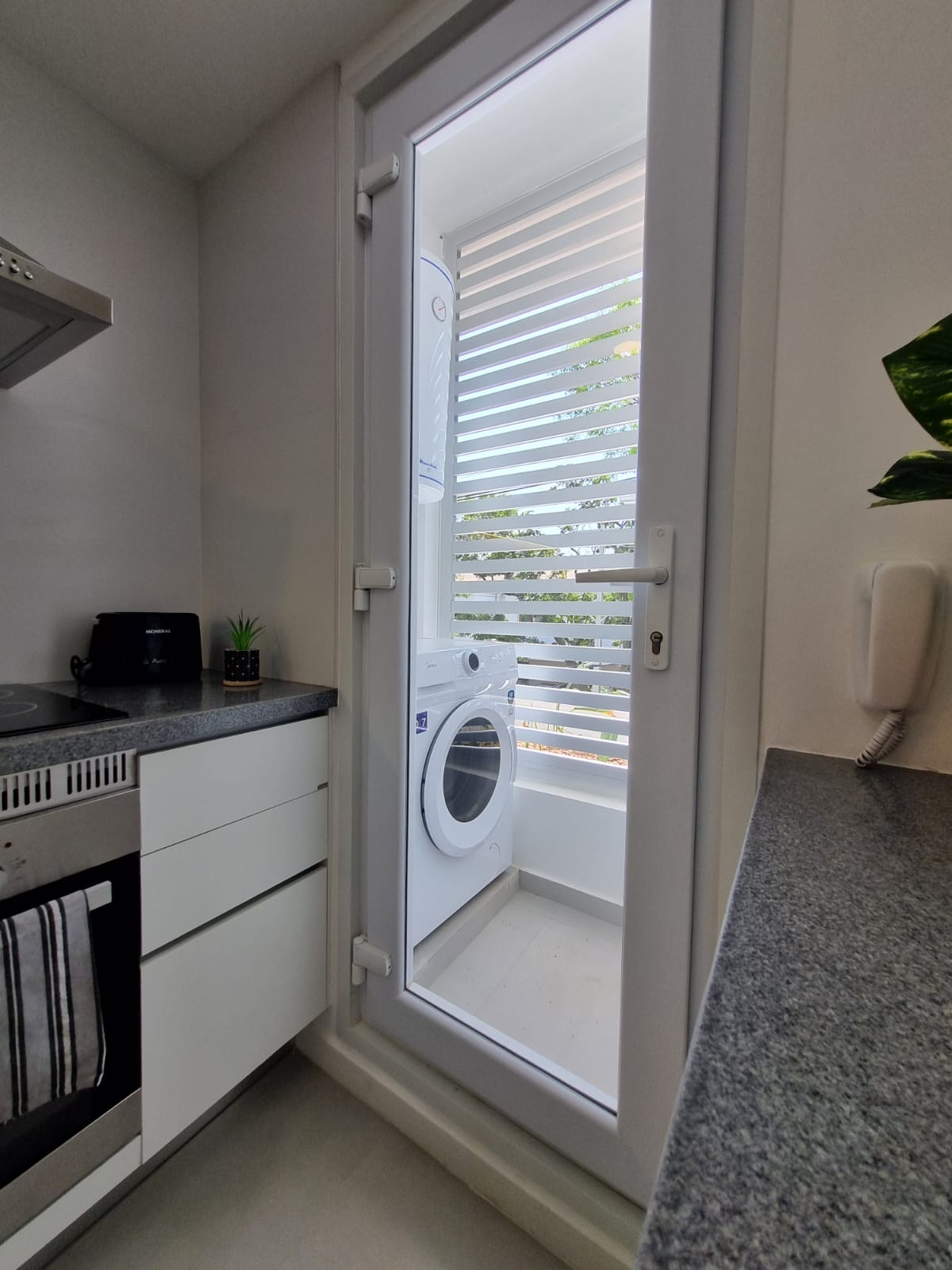ALQUILO DEPARTAMENTO DE UN DORMITORIO AVDA SANTA TERESA BARRIO HERRERA — foto 3