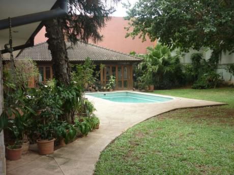 Amplia Residencia En Villa Morra