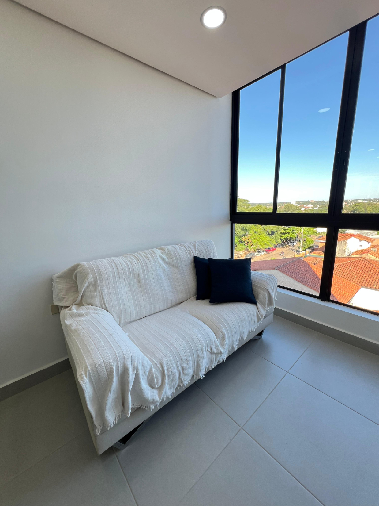 BARRIO HERRERA EN ALQUILER DEPARTAMENTO DE 1 DORMITORIO AMOBLADO. — foto 2