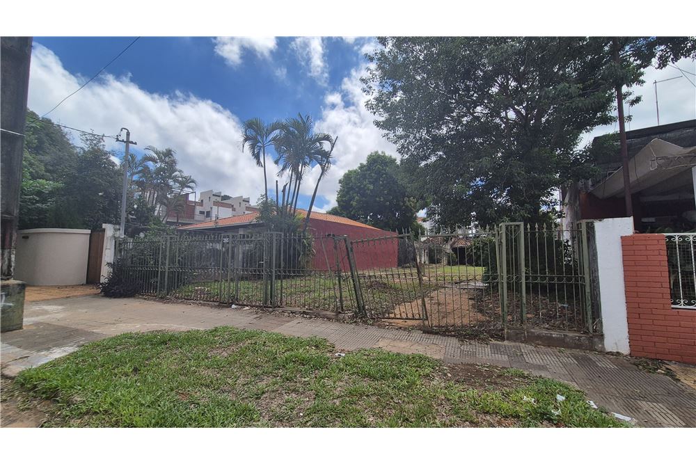 Terreno En Ycua Sati A Pasos De Paseo La Galeria — foto 3