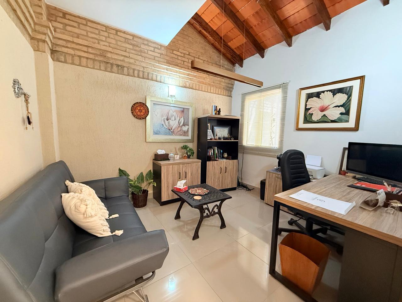 En Venta Residencia De 4 Habitaciones En Bº Recoleta — foto 2