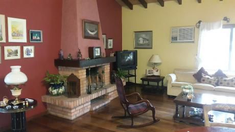 Vendo Residencia Bº. Bernardino Caballero